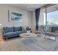 Oceanside Elegance At Superb Home Steps From Sand - Inverell Accommodation
