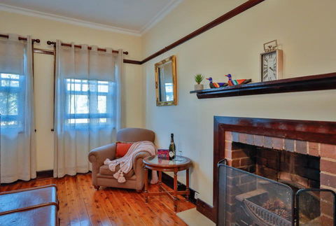 Jenkins Street Guesthouse - Inverell Accommodation 12
