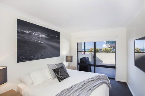 Beachfront 2 - Inverell Accommodation 12