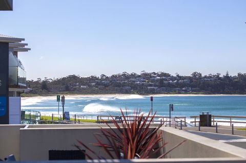 Beachfront 2 - Inverell Accommodation 6