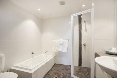 Beachfront 2 - Inverell Accommodation 14