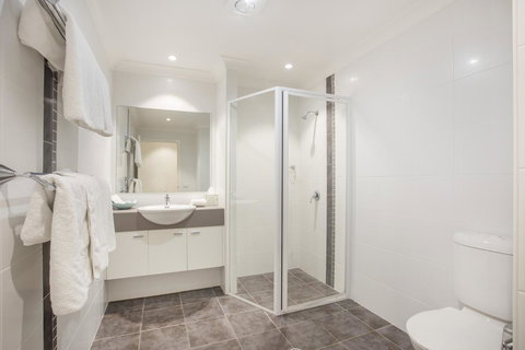 Beachfront 2 - Inverell Accommodation 18