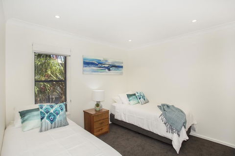 Beachfront 2 - Inverell Accommodation 15