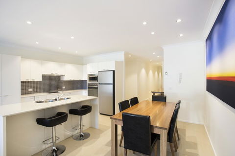 Beachfront 2 - Inverell Accommodation 8