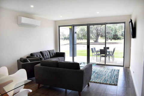 Comfort Suites Clubarham Golf Resort - Inverell Accommodation 14