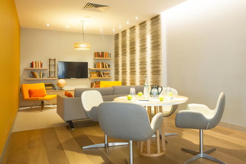 Novotel Sydney Darling Harbour - Inverell Accommodation 27