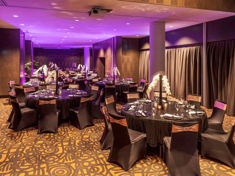 Novotel Sydney Darling Harbour - Inverell Accommodation 42