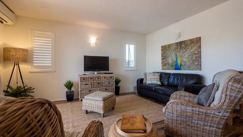 Byron Quarter Apartments - Inverell Accommodation 25