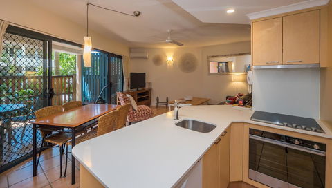 Byron Quarter Apartments - Inverell Accommodation 28