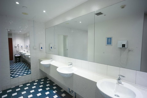 YHA Sydney Central - Inverell Accommodation 11