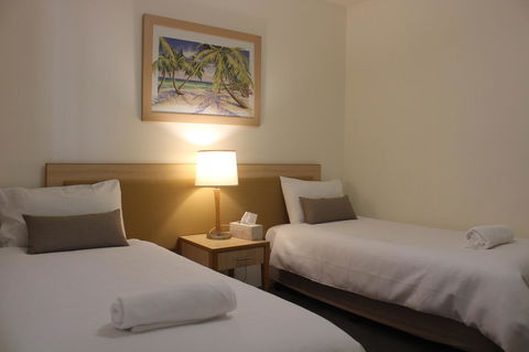 The Boathouse Resort Luxury Apartments - Inverell Accommodation 3