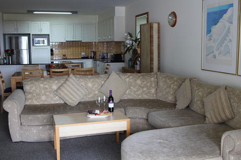 The Boathouse Resort Luxury Apartments - Inverell Accommodation 14