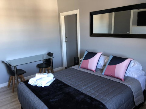 The Mark Studios - Inverell Accommodation 11