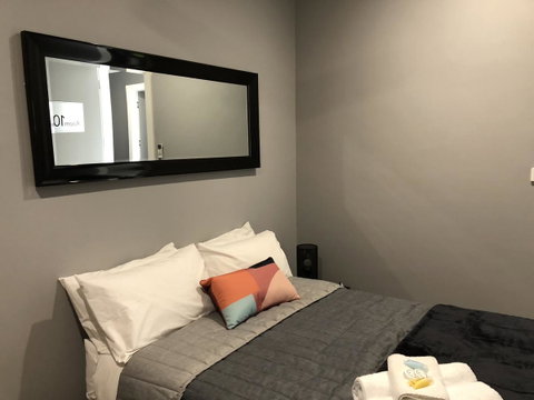The Mark Studios - Inverell Accommodation 5