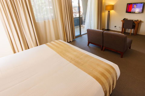 Byron Bay Hotel And Apartments - Inverell Accommodation 8