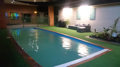 Adelong Motel - Inverell Accommodation 2