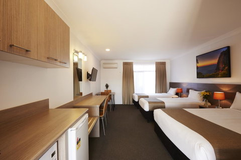Adelong Motel - Inverell Accommodation 4