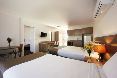 Adelong Motel - Inverell Accommodation 3