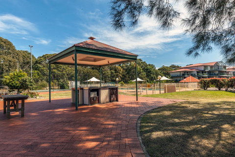 Condo 105 @ Horizons Golf Resort - Salamander Bay NSW - Inverell Accommodation 24