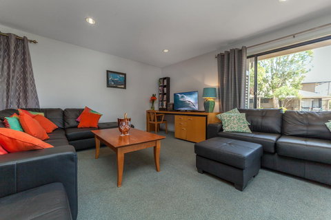 Condo 105 @ Horizons Golf Resort - Salamander Bay NSW - Inverell Accommodation 6