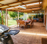 Sunbaker Beach House - Inverell Accommodation