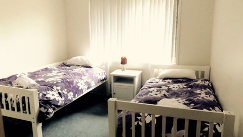 Jindabyne Executive - Inverell Accommodation 2