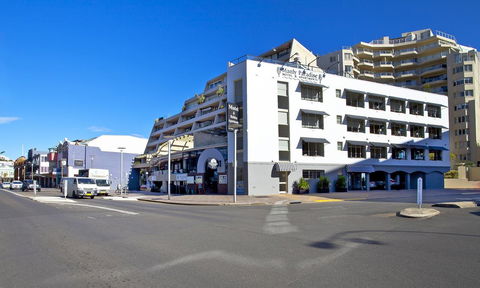 Manly Paradise Motel & Apartments - Inverell Accommodation 0