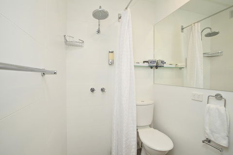 Manly Paradise Motel & Apartments - Inverell Accommodation 11