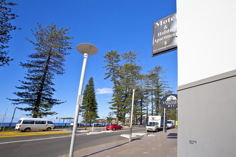 Manly Paradise Motel & Apartments - Inverell Accommodation 18