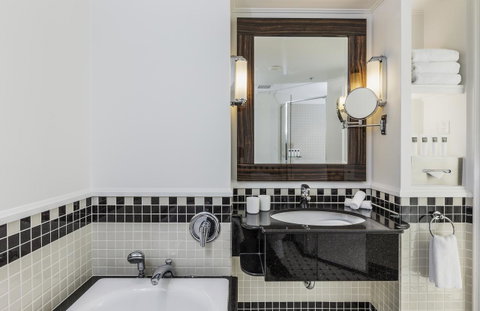 Swissotel Sydney - Inverell Accommodation 28