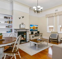 Oversized 2 Bedroom Manly Beach House - Inverell Accommodation