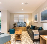 Nobbs  Executive 2 Storey Sydney Apartment with Pool - Inverell Accommodation