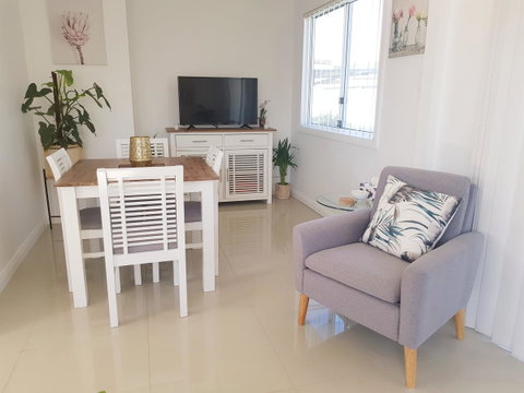 BookerBay Retreat! - Inverell Accommodation 6