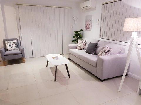 BookerBay Retreat! - Inverell Accommodation 3