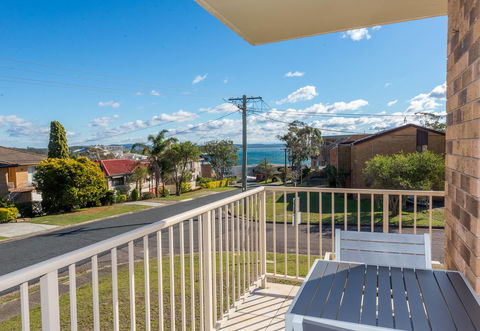 Ronald Avenue 1/65 - Shoal Bay - Inverell Accommodation 3