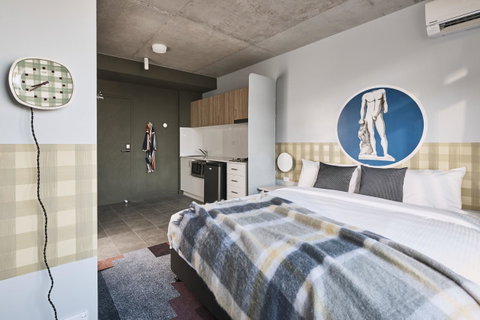 The Collectionist Newtown - Inverell Accommodation 34