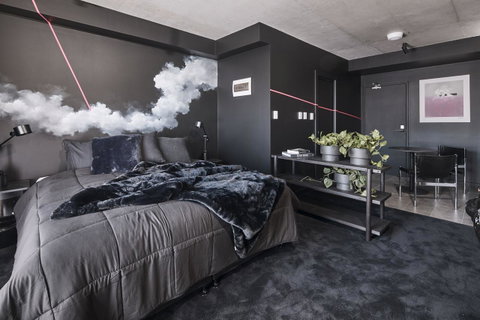 The Collectionist Newtown - Inverell Accommodation 0