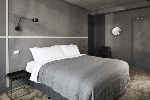 The Collectionist Newtown - Inverell Accommodation 19