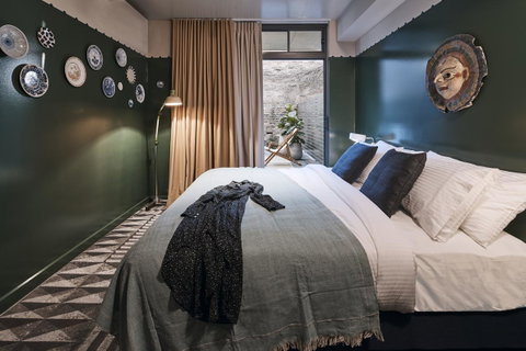 The Collectionist Newtown - Inverell Accommodation 30