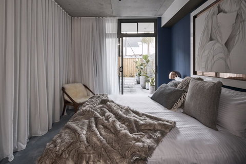 The Collectionist Newtown - Inverell Accommodation 7