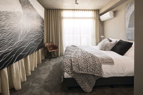 The Collectionist Newtown - Inverell Accommodation 14