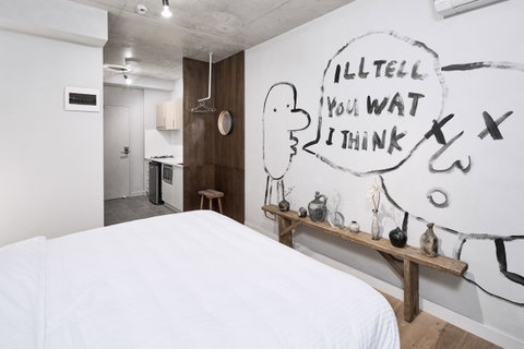 The Collectionist Newtown - Inverell Accommodation 33