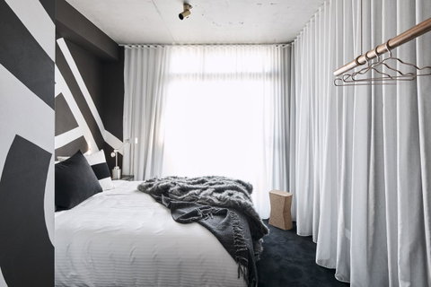 The Collectionist Newtown - Inverell Accommodation 43
