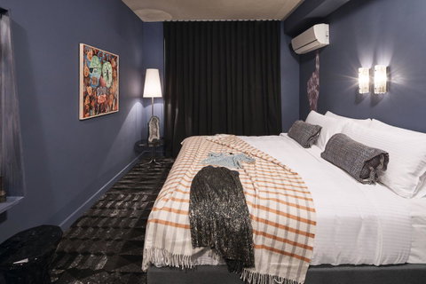 The Collectionist Newtown - Inverell Accommodation 40