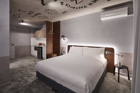 The Collectionist Newtown - Inverell Accommodation 18