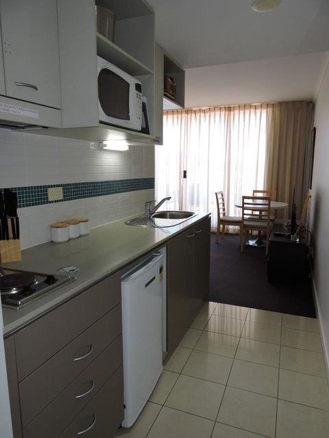 BASE Holidays - Ettalong Beach Premium Apartments - Inverell Accommodation 10