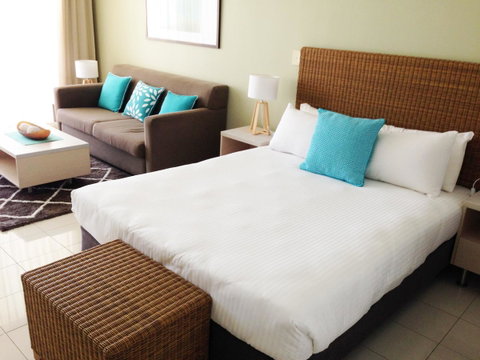 BASE Holidays - Ettalong Beach Premium Apartments - Inverell Accommodation 38