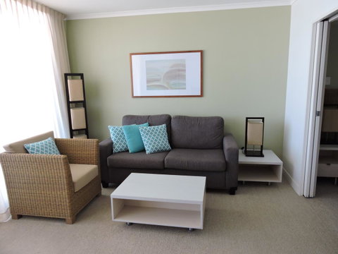 BASE Holidays - Ettalong Beach Premium Apartments - Inverell Accommodation 17