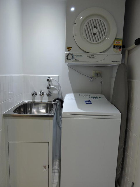 BASE Holidays - Ettalong Beach Premium Apartments - Inverell Accommodation 3