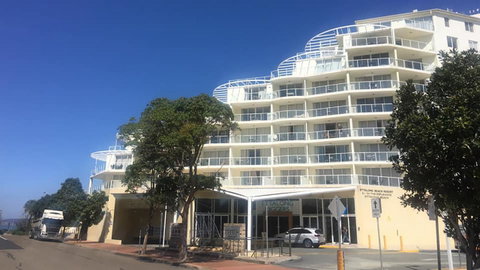 BASE Holidays - Ettalong Beach Premium Apartments - Inverell Accommodation 0